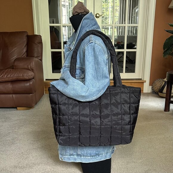 New QUILTED TOTE BAG CARRYALL Black 👜 - Picture 1 of 9